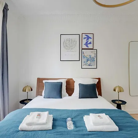 Modern - 2bdr 6p - 14e *