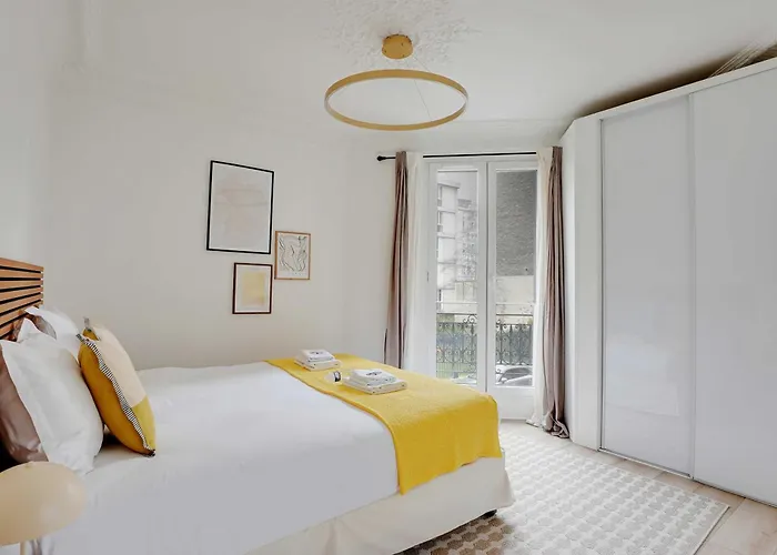 Διαμέρισμα Modern - 2bdr 6p - 14e *